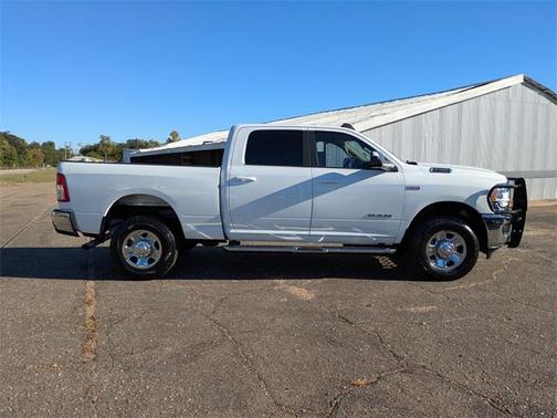 2020 RAM 2500 Big Horn Crew Cab 4X4 6'4' Box