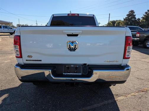 2020 RAM 2500 Big Horn Crew Cab 4X4 6'4' Box