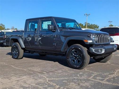 2026 Jeep Gladiator Sport