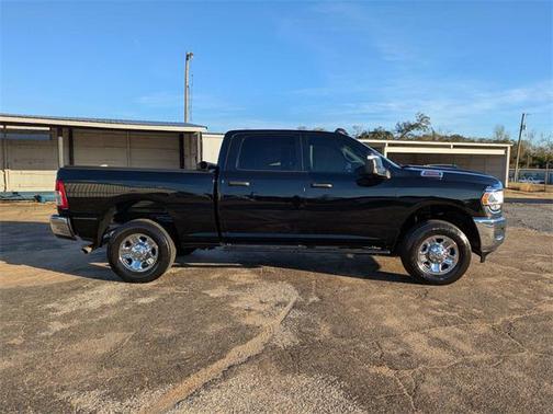 2024 RAM 2500 Tradesman Crew Cab 4x4 6'4' Box
