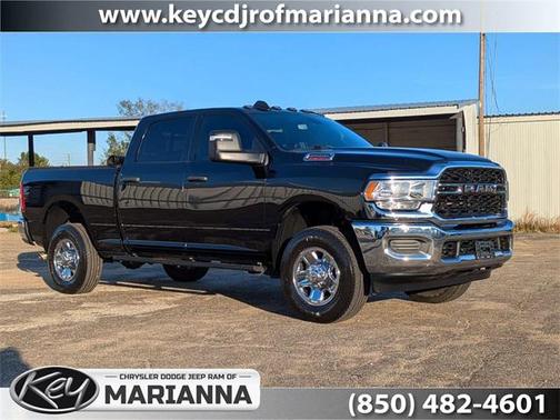 2024 RAM 2500 Tradesman Crew Cab 4x4 6'4' Box