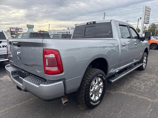 2023 RAM 3500 Laramie Crew Cab 4x4 6'4' Box