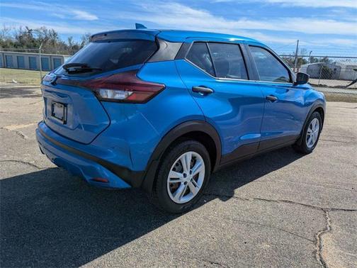 2021 Nissan Kicks S