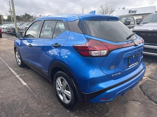 2021 Nissan Kicks S