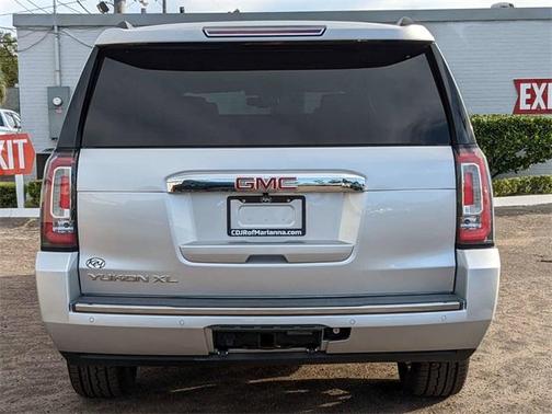 Photo 5 of 33 of 2020 GMC Yukon XL Denali