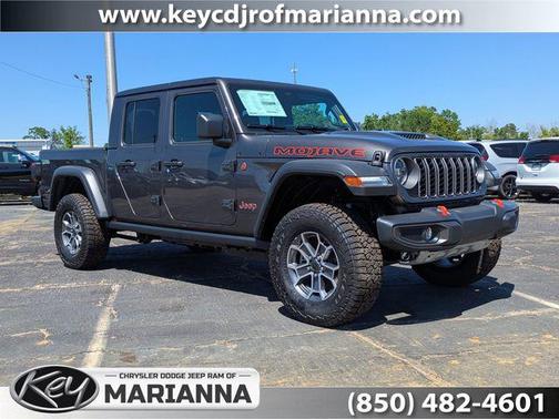 Granite Crystal Metallic Clearcoat 2026 Jeep Gladiator Mojave