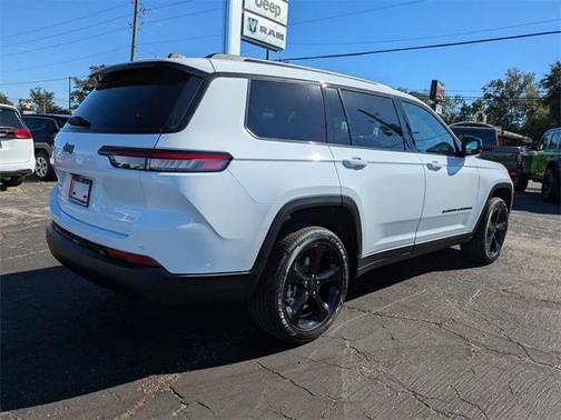 2025 Jeep Grand Cherokee L Altitude