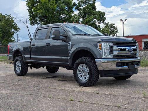 MAGNETIC 2019 Ford F-250 XL
