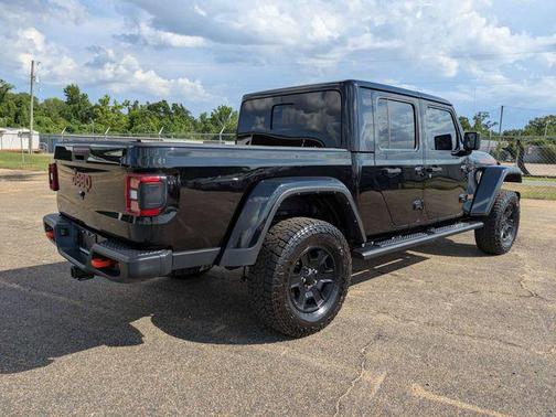 Black Clearcoat 2022 Jeep Gladiator Mojave 4x4
