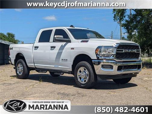 2022 RAM 2500 Tradesman Crew Cab 4x4 6'4' Box