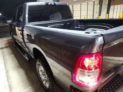 2023 RAM 2500 Big Horn Crew Cab 4x4 6'4' Box