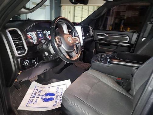 2023 RAM 2500 Big Horn Crew Cab 4x4 6'4' Box