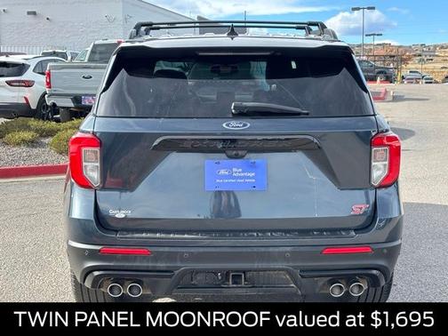 2022 Ford Explorer ST