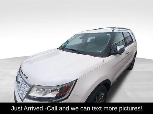 White Platinum 2017 Ford Explorer Platinum