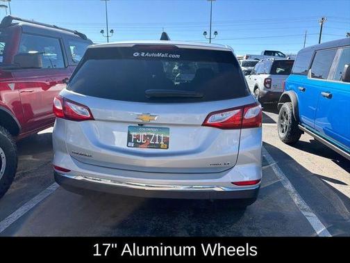 Silver Ice Metallic 2020 Chevrolet Equinox 1LT