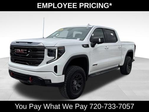 Summit White 2024 GMC Sierra 1500 AT4