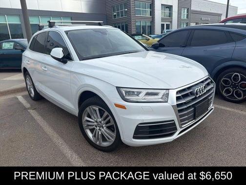 Glacier White Metallic 2020 Audi Q5 40 Premium Plus