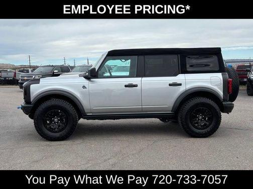 Iconic Silver Metallic 2023 Ford Bronco Black Diamond