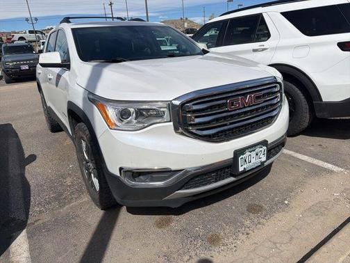 White Frost Tri-Coat 2019 GMC Acadia SLT-1