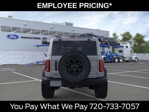 Avalanche Gray 2026 Ford Bronco Badlands