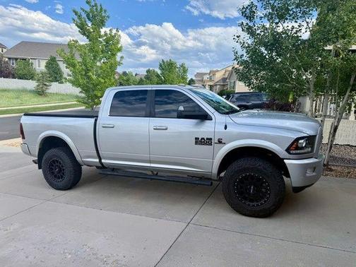 Bright Silver Clearcoat Metallic 2018 RAM 2500 Laramie