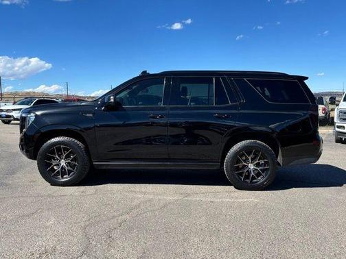 Onyx Black 2021 GMC Yukon AT4