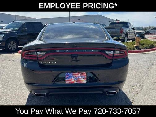 Pitch Black Clearcoat 2022 Dodge Charger SXT