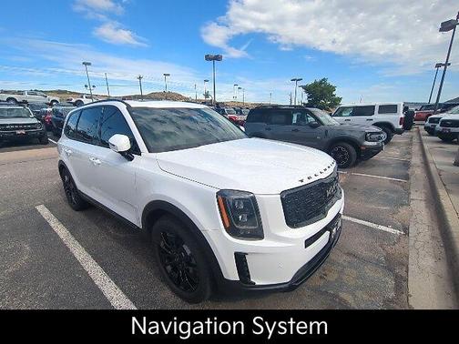 Glacial White Pearl 2022 Kia Telluride SX