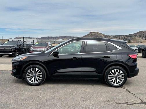 2022 Ford Escape Titanium