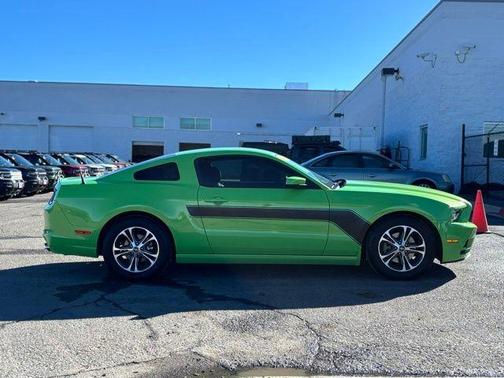 2014 Ford Mustang V6 Premium