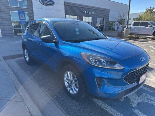 Blue 2020 Ford Escape SE