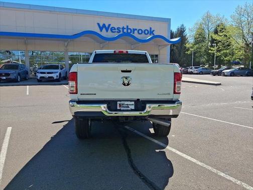 2022 RAM 2500 Big Horn Crew Cab 4x4 6'4' Box