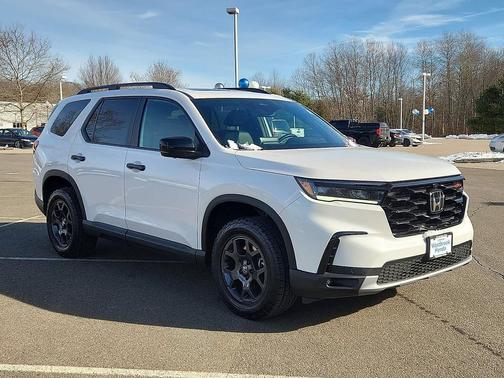 2023 Honda Pilot AWD TrailSport