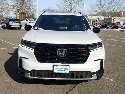 2023 Honda Pilot AWD TrailSport