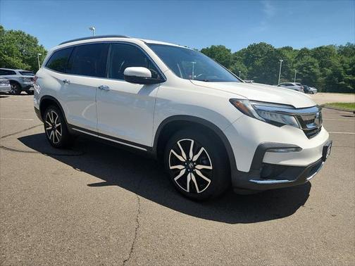 2019 Honda Pilot Touring 8-Passenger