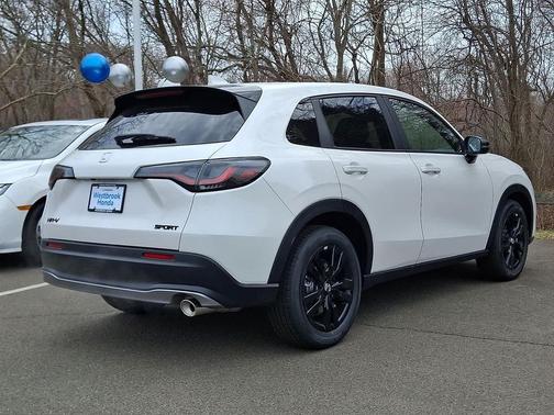 Platinum White Pearl 2026 Honda HR-V AWD Sport
