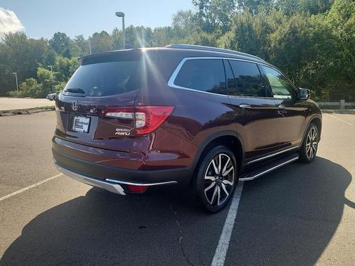 2021 Honda Pilot Touring 8-Passenger