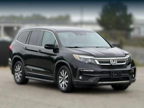 Crystal Black Pearl 2019 Honda Pilot EX-L