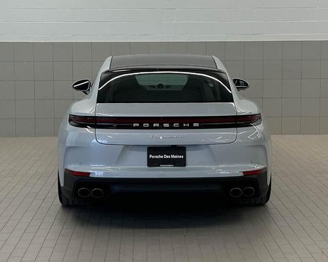 Ice Grey Metallic 2026 Porsche Panamera 4