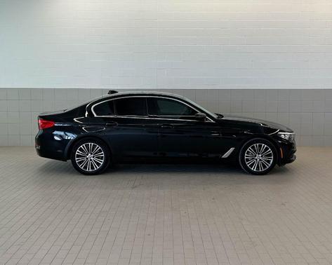 Black Sapphire Metallic 2020 BMW 530 i