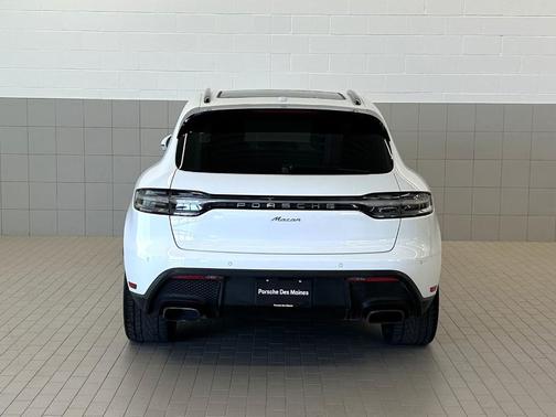 White 2022 Porsche Macan Base