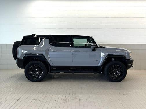 Meteorite Metallic 2025 GMC HUMMER EV SUV 2X