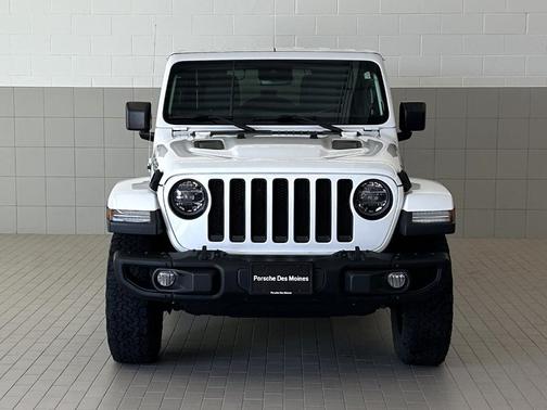 Bright White Clearcoat 2019 Jeep Wrangler Unlimited Moab