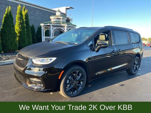 2026 Chrysler Pacifica L