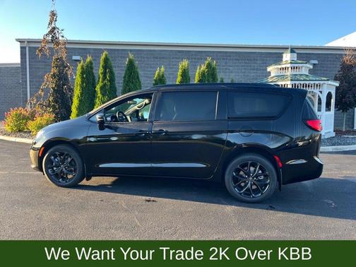 2026 Chrysler Pacifica L