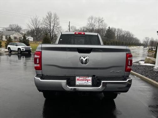 2024 RAM 2500 Tradesman Crew Cab 4x4 6'4' Box