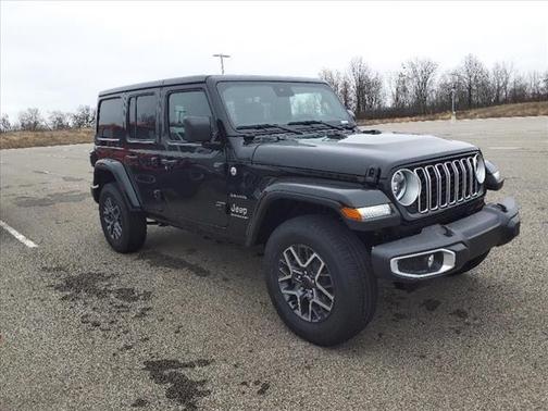 2024 Jeep Wrangler 4-Door Sahara 4x4