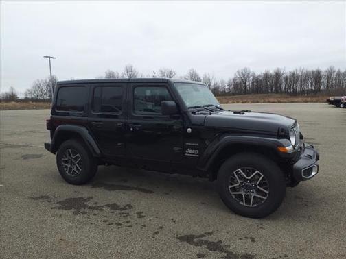 2024 Jeep Wrangler 4-Door Sahara 4x4