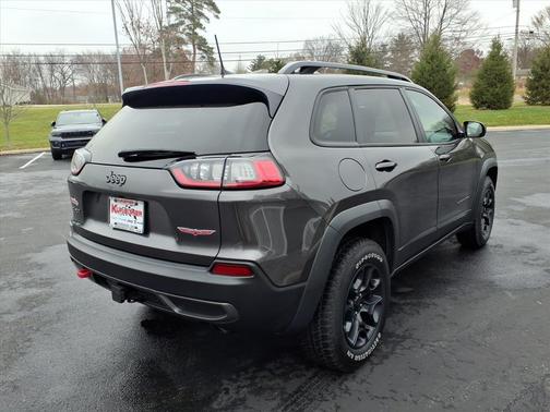 2022 Jeep Cherokee Trailhawk