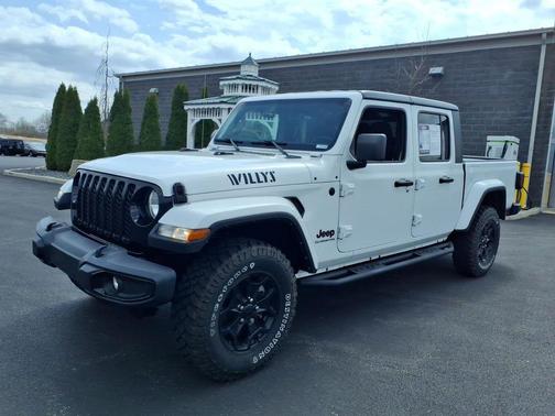 Bright White Clearcoat 2022 Jeep Gladiator Willys 4x4